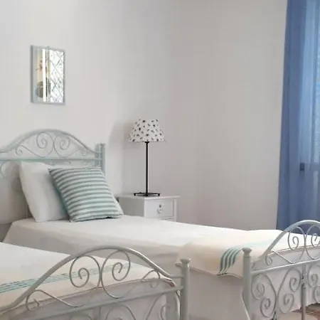 Gli Ulivi Con Ampio Giardino Ed Ogni Comfort A Pochi Passi Dal Mare Vicino Gallipoli Torre Suda