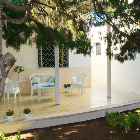 Gli Ulivi Con Ampio Giardino Ed Ogni Comfort A Pochi Passi Dal Mare Vicino Gallipoli Villa *