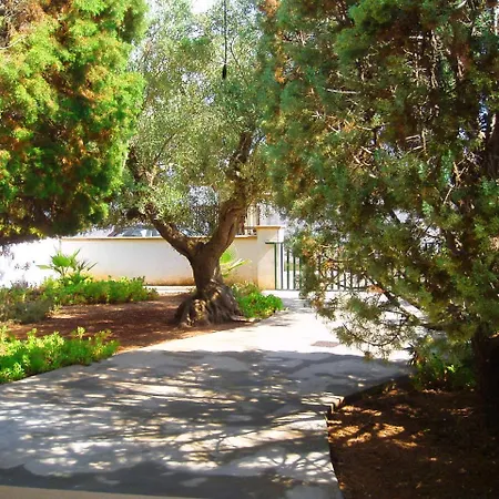 Gli Ulivi Con Ampio Giardino Ed Ogni Comfort A Pochi Passi Dal Mare Vicino Gallipoli * Torre Suda
